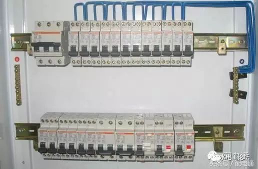 弱電從業者必知 配電箱內空氣開關配線要求與工業插頭規范詳解