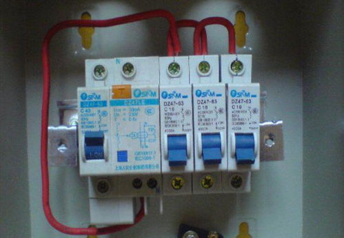 家用配電箱空開頻繁跳閘與工業(yè)插頭使用探析